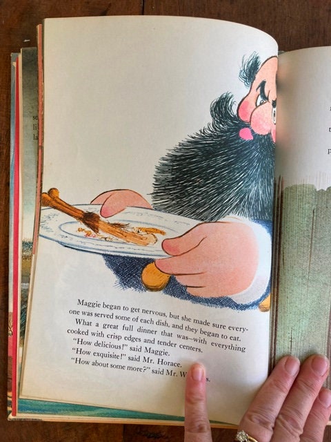 Cranberry Thanksgiving Written and Illustrated by Wende and Harry