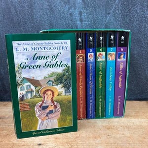 Anne of Green Gables Boxed Set: Books 1-8, Classic Literature