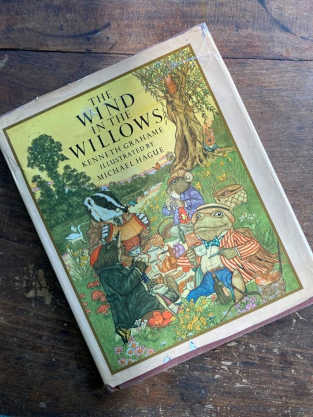 The Wind in the Willows by Kenneth Grahame Illustrated by Michael Hague ...