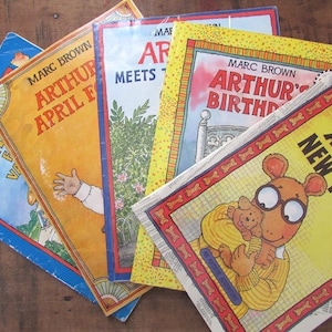An Arthur Adventure Book YOUR Choice Arthur's April Fool Family Vacation New Puppy Birthday Meets the President by Marc Brown