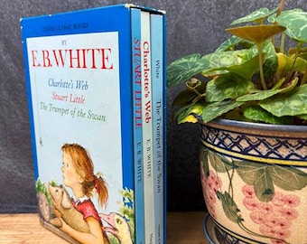 E.B. White Boxed Set: Charlotte's Web, Stuart Little, Trumpet Swan (Garth Williams Illustrations)