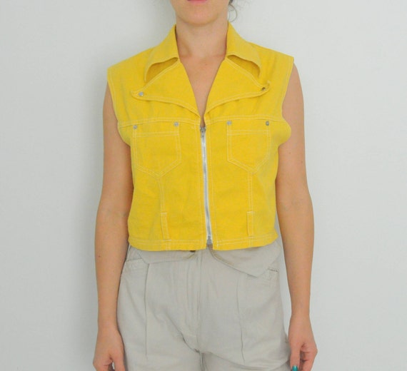 yellow zip up crop top