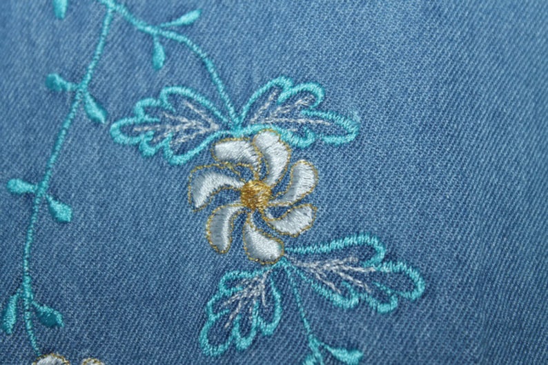 Vintage 90s Denim Shirt Oversize Jean Shirt Womens M L Shirt Top Mens S Denim Button Up Embroidered Short Sleeve Top Alpine Shirt L Medium