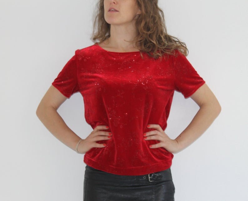 90s Red Velvet Pullover Top Womens Medium Gothic Stretchy Floral Velvet Blouse Short Sleeve Flower Metallic Floral Tank Grunge Blouse Medium