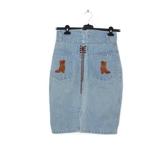 mid length denim skirts 90s
