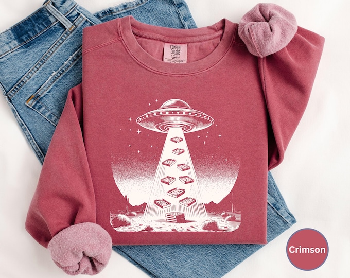 Funny UFO Pizza Shirt, Vintage Retro Alien Graphic, Comfort Colors, Paranormal Aesthetic Top, Unisex, Alien, gift for pizza lover, Oversized