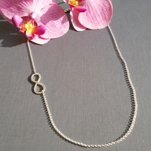 Gehamerde infinity ketting aan de zijkant, 925 zilver afbeelding 3