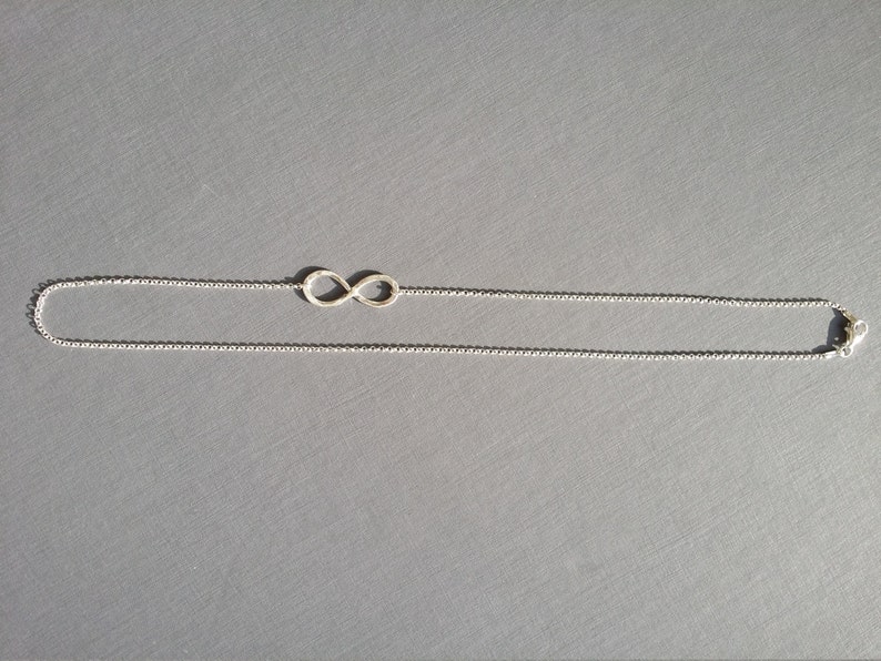 Gehamerde infinity ketting aan de zijkant, 925 zilver afbeelding 4