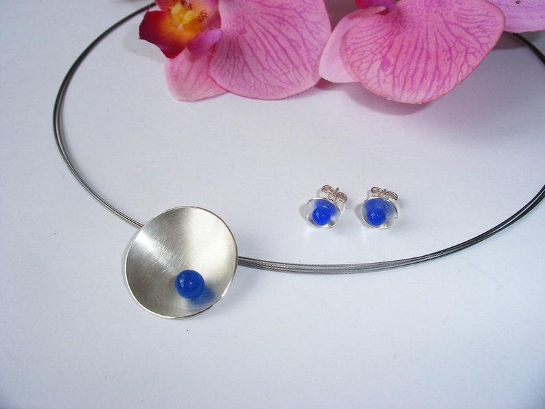 Silver bowl with Blauachat & stud earrings 925/000 image 3