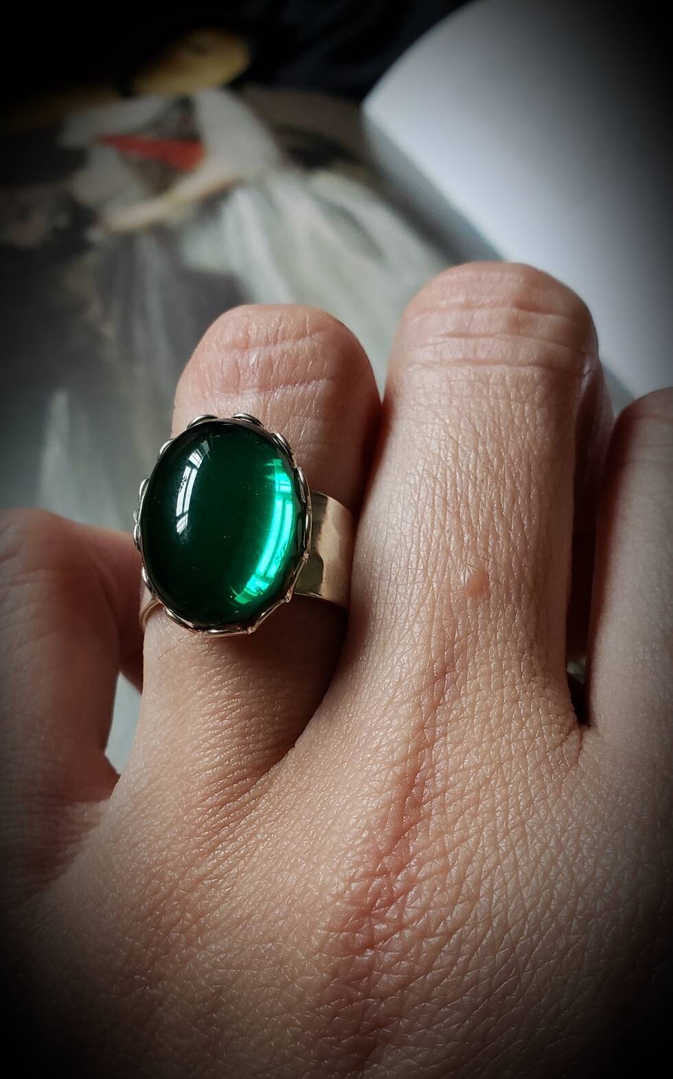 Antique silver ring. Green stone ring. Emerald stone ring. Green stone