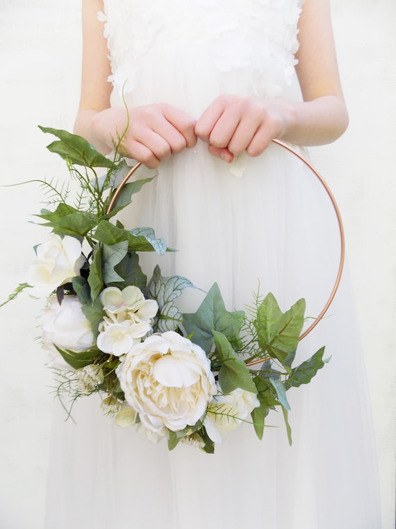 hoop bridesmaid bouquet
