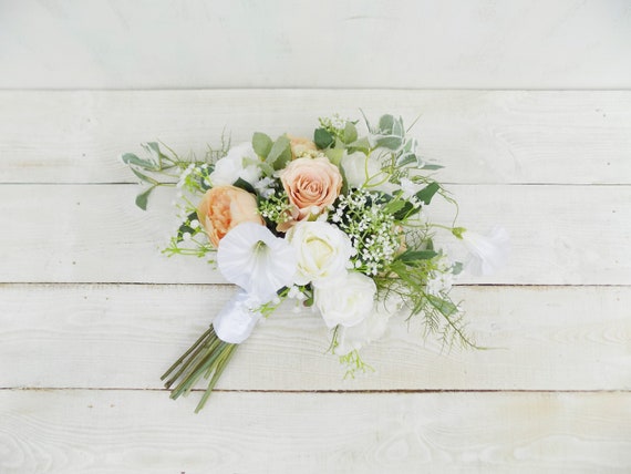 Cascade De Mariée Pêche Blanc Bouquet Bouquet Fleurs De Soie Artificielle Rustique Woodland En Cascade Bouquet Printemps été Mariage Bohème