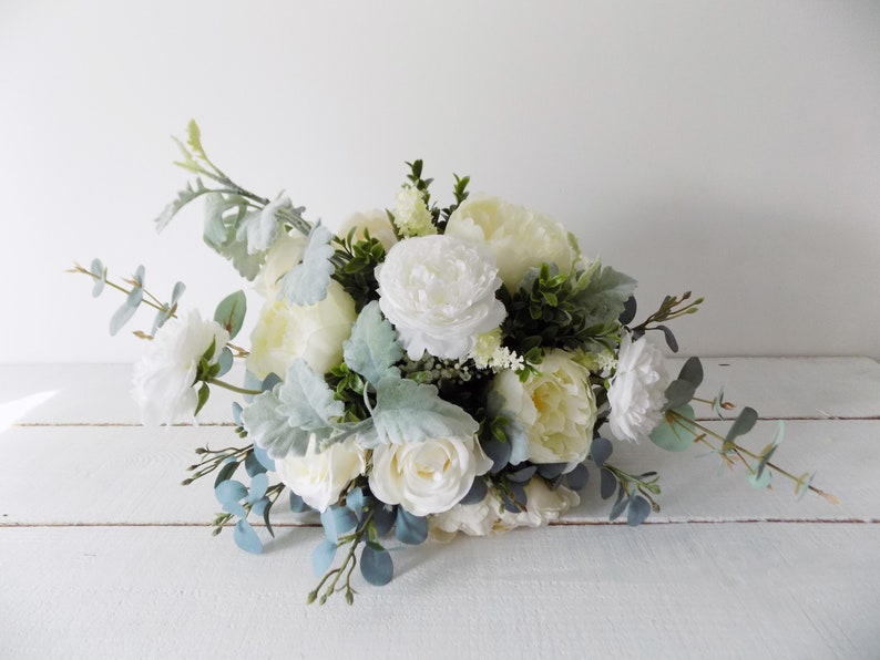 Boho bridal bouquet woodland bouquet artificial silk flowers eucalyptus off white ivory cream rustic wedding cascaade cascading bouquet