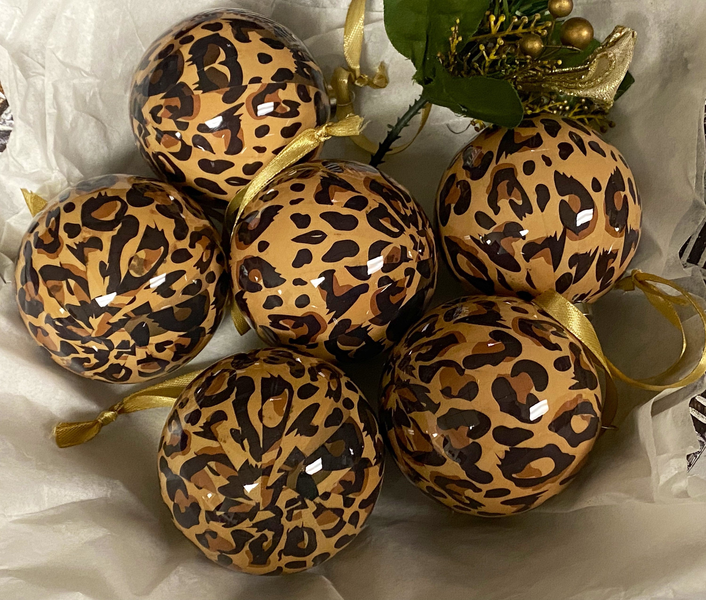 Alexandra 4 Round Cheetah Ornament, Set of 2