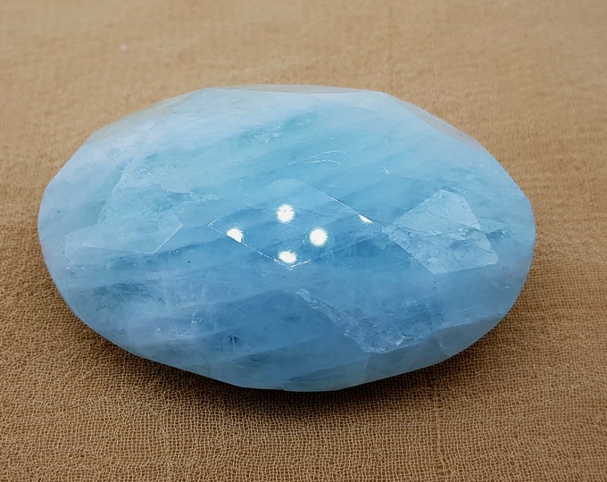 Natural Sky Blue Color Aquamarine Facet Palm Massage 63 x 43 x 25 mm