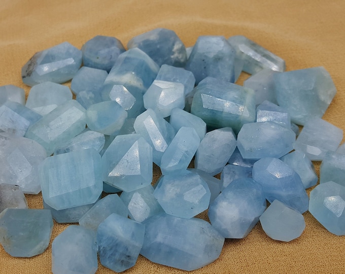 Beautiful Natural Blue Color Aquamarine Facet Tumbles Wholesale