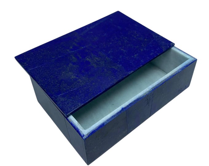 Lapis Lazuli Jewelry Box: Polished Gemstone Decoration (670g, 146x94x45 mm)