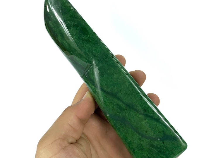 Best Parrot Green Nephrite Jade Free Form, Nephrite Jade Free Form, Nephrite Jade Display, Nephrite, Nephrite Jade, Jade Stone, Jade, 600g