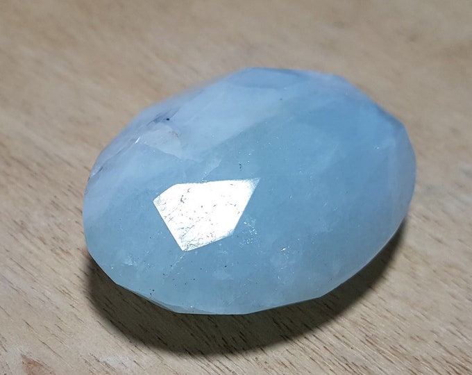 Natural Aquamarine Palm Massage 68 x 47 x 27 mm