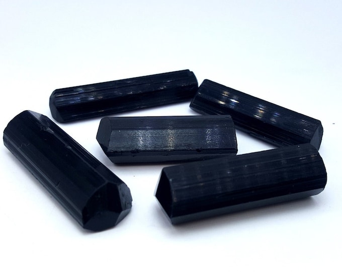 Natural Luster Black Tourmaline Termenated 5 Crystals 64 Grams