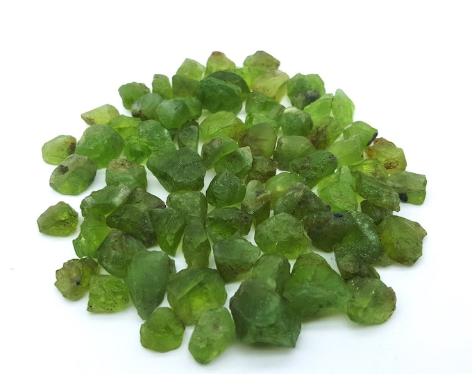Beautiful 65 Grams Beautiful Green Color Peridot Natural Raw @Afghanistan
