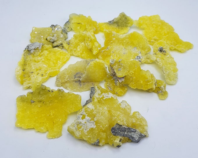 Top Quality Stunning Brucite Lemon Yellow  Color Specimen/Brucite Specimen/Brucite Yellow/Brucite Natural/Brucite Pakistan