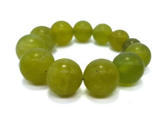 Greenish Yellow Jade Round Bead Bracelet (13-18mm)