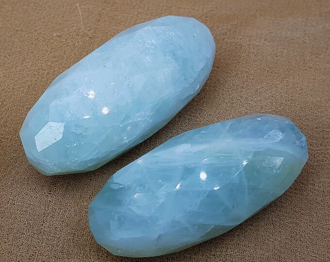 Aquamarine 2 Pieces Forehead Massags Cucumber Shapes