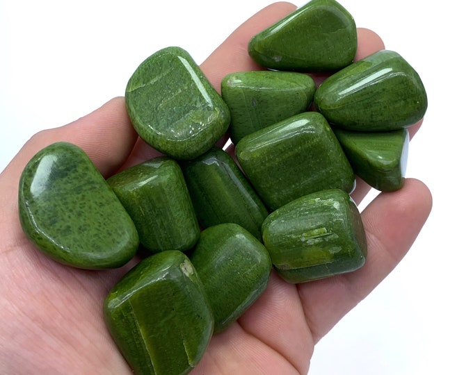 Top Quality Green Color Tremolite Tumbles, Green Tremolite, Tremolite Tumbles, Green Tumbles, Tremolite, Tremolite, Tumbles Stone