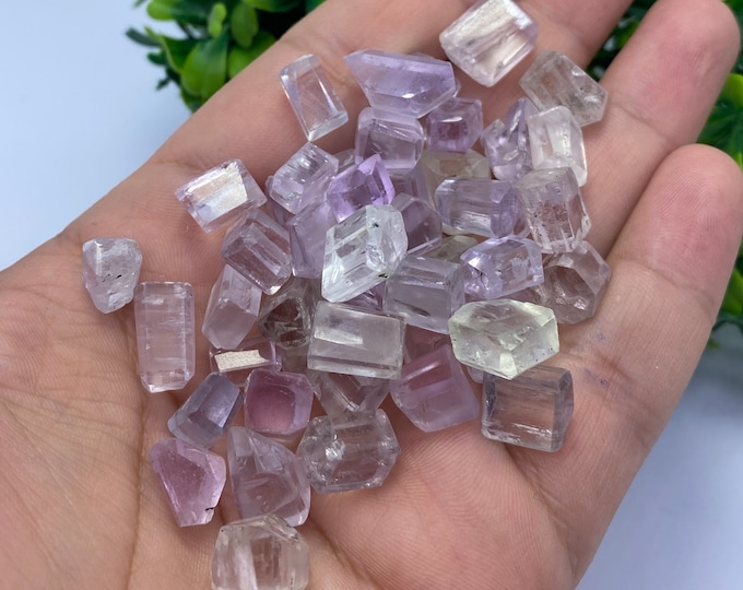 Pink & Yellow Color Kunzite Faceted Tumbles, Pink Kunzite Tumbles, Healing Stone, Kunzite Stone Tumbles, Pink Kunzite Tumbles, Kunzite 78g