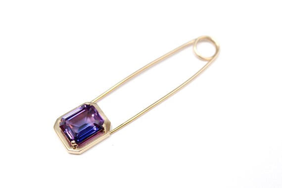 14k Yellow Gold Large Safety Pin Brooch with Purpl