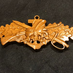 SeaBee Combat Warfare Specialist Insignia