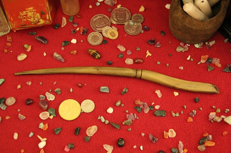 Cosplay. Hand carved wooden wand Fantastic Beasts style 11 38th Harry Potter