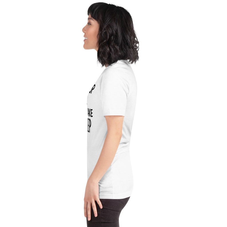T Shirt Hating Pop Music Doesn't Make You Deep Soft Lightweight Unisex T-shirt Expressive Tee