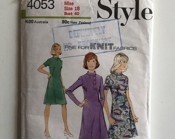 Vintage Style sewing pattern 4053,  Style Snip Misses' Dress, Size 18