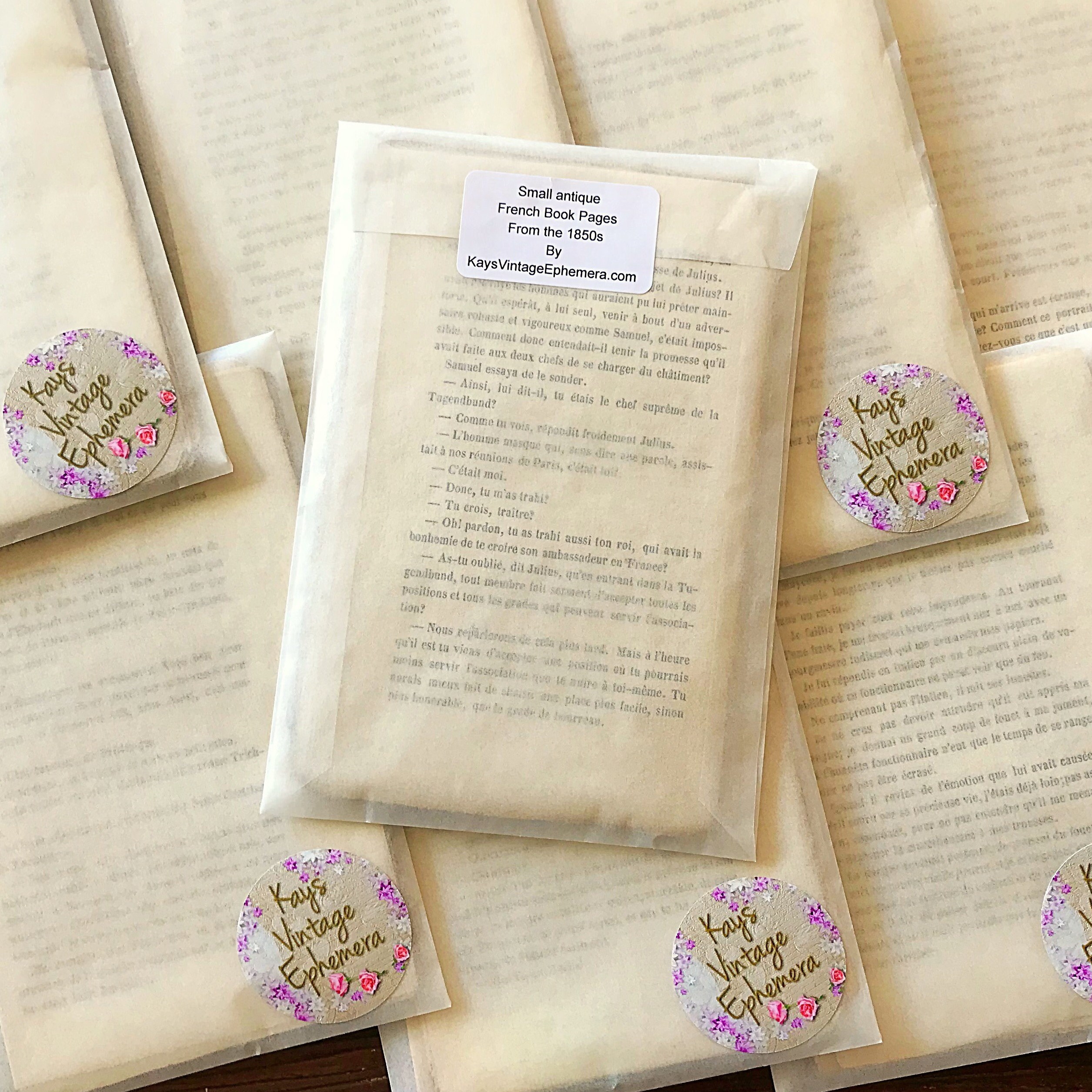 1850年代の小さなアンティークフランスの本のページ、19世紀の