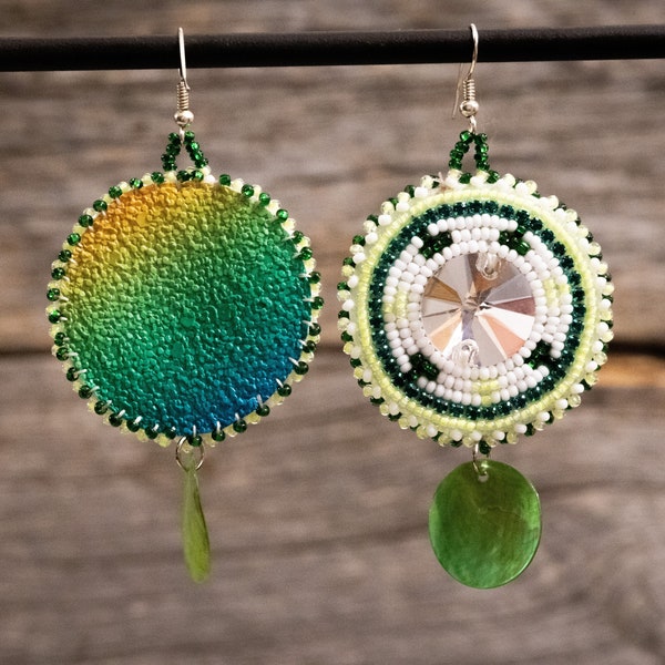 Earrings [MW-015] Beaded Round Medallion - Lakota Sioux Native - crystal cabochon, dark green, lime green, white seed beads, abalone discs