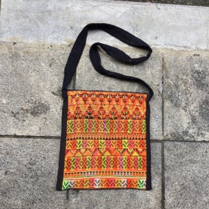 Vintage tribal Hmong Dao minority shouder bag in the north of Vietnam