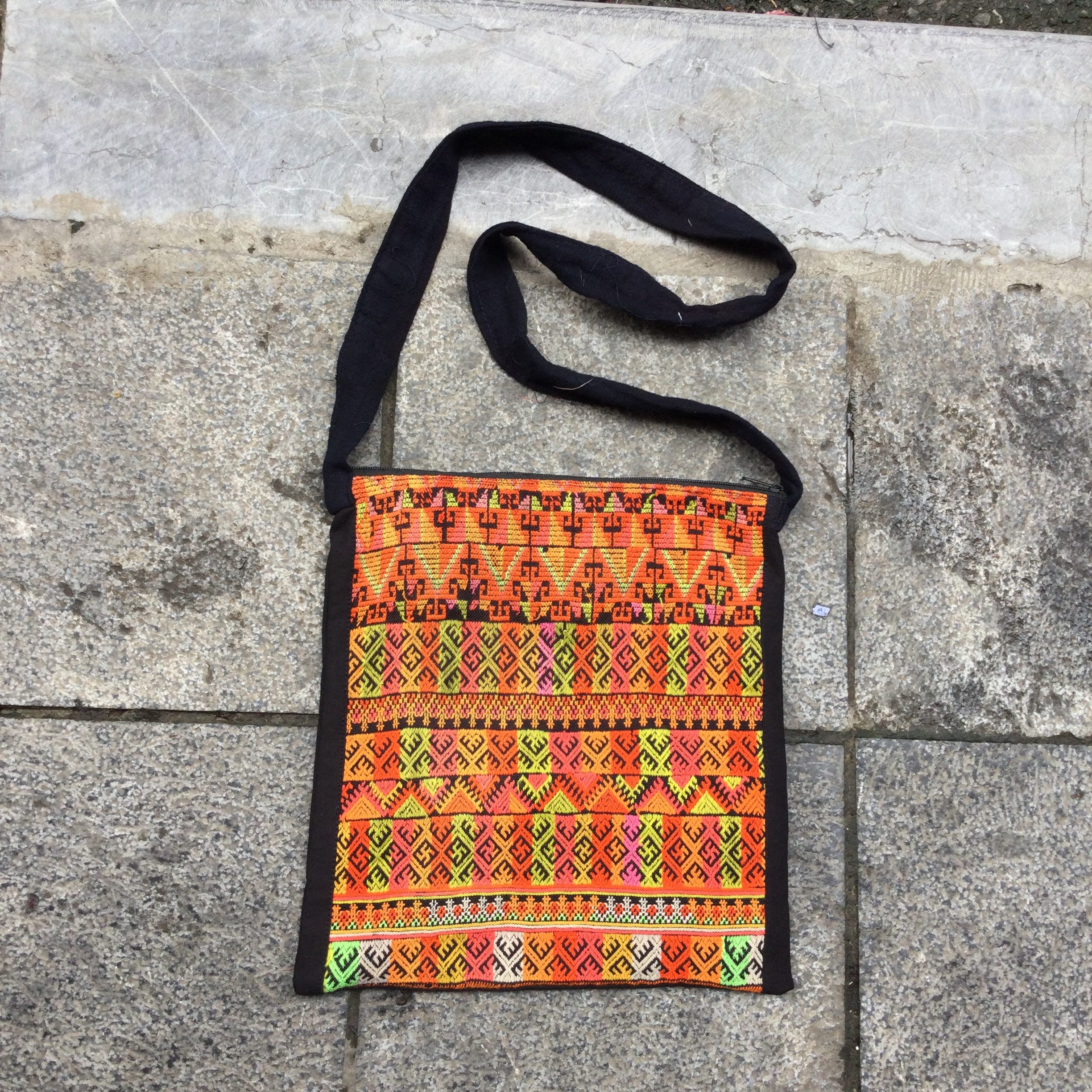 Vintage tribal Hmong Dao minority shouder bag in the north of Vietnam