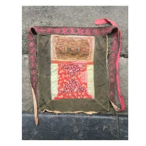 Vintage tribal Hmong bordado algodón de seda portabebés en la zona de Dien Bien