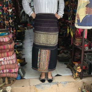 Vintage tribal Lu Women Tube skirt in the north of Vietnam