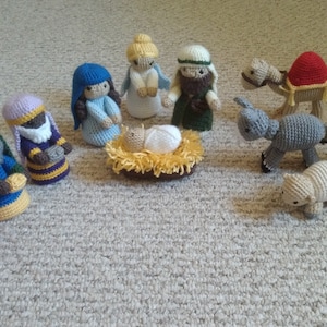 Crocheted Nativity Set-12 pieces