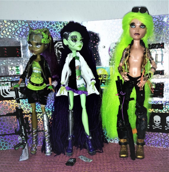 MONSTER HIGH  Monster high toys, Monster high characters, Monster high  dolls