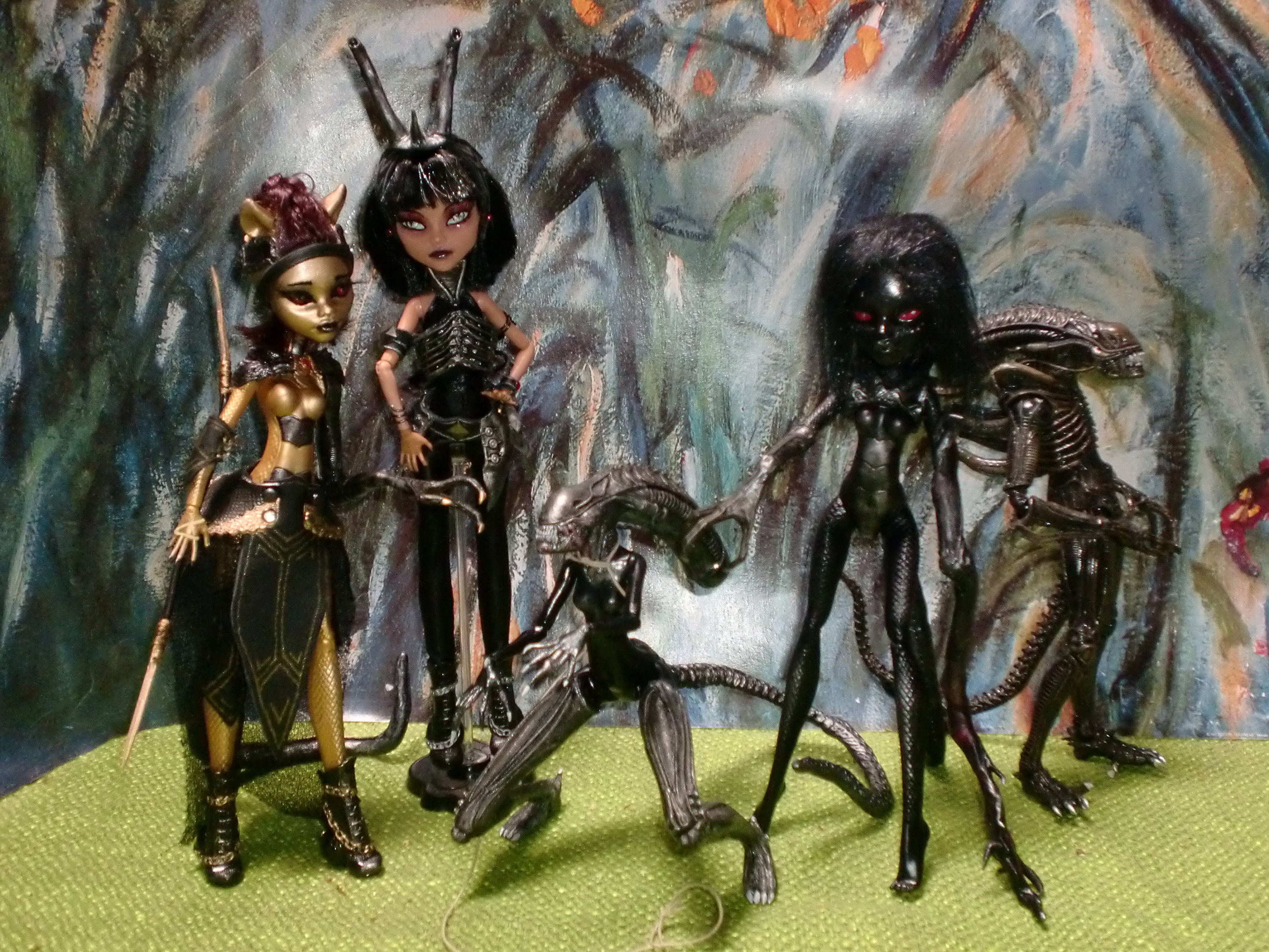 Now that more G3 dolls are out, the arm creatures can be more terrifying :  r/MonsterHigh