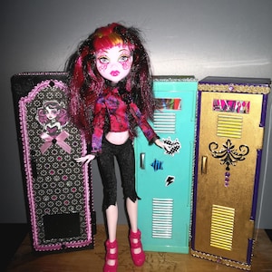 Monster High Dolls Operetta /Gigi Sets with FURNITURE / Locker Cabinet
