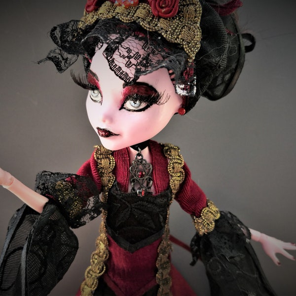 Monster High doll DRACULAURA repainted gothic