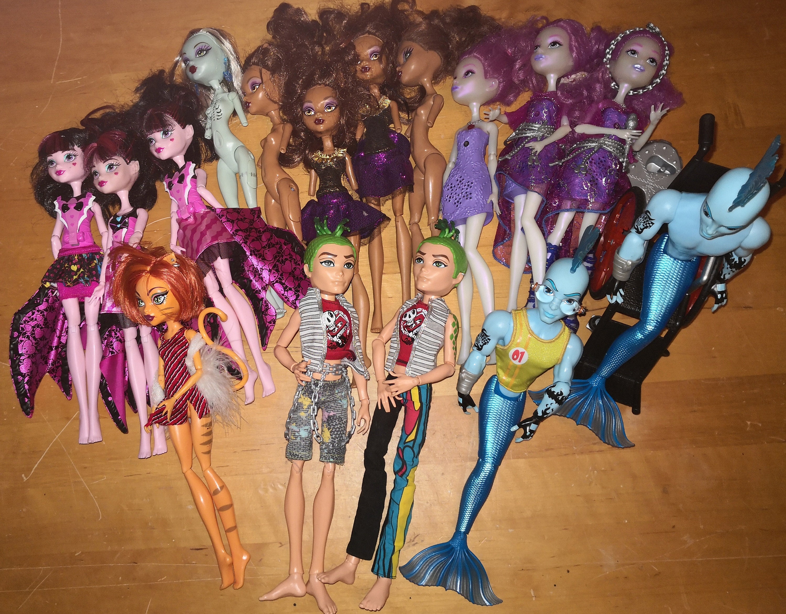 Original Monster High School Collection Doll Action Figure Collector's Gift  Model Doll Howleen Wolf、Sirena Von Boo、13 Wishes