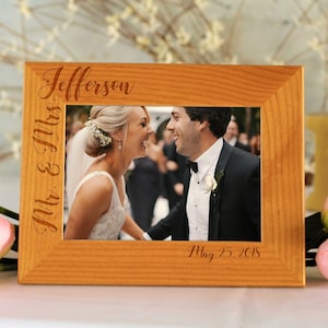 Wedding Photo Frame, Wedding Gift, Custom Picture Frame, Gifts for the Couple, Mr and Mrs Gift, Custom Wedding Photo, Wedding Picture Gift