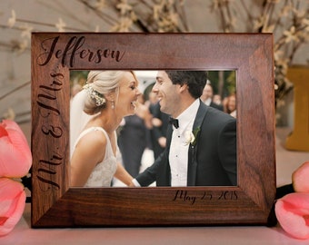 Wedding Photo Frame, Wedding Gift, Custom Picture Frame, Gifts for the Couple, Mr and Mrs Gift, Custom Wedding Photo, Wedding Picture Gift