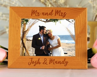 Wedding Photo Frame, Wedding Gift, Custom Picture Frame, Gifts for the Couple, Mr and Mrs Gift, Custom Wedding Photo, Wedding Keepsake